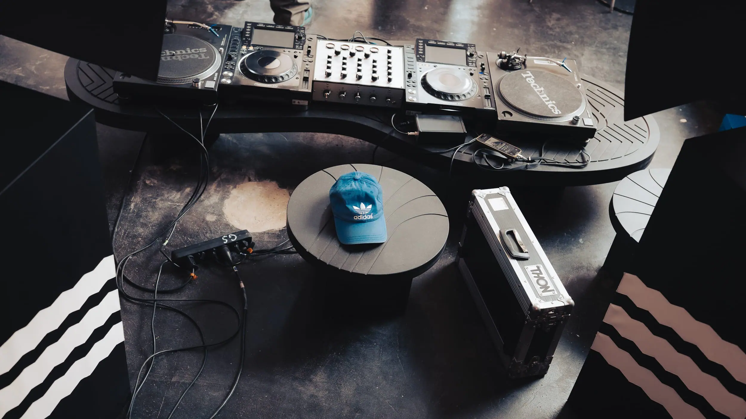 adidas gazelle silver green womens Superstar Vintage